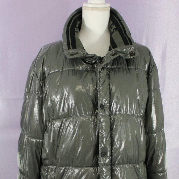 Michael Kors Travel Engineered Men’s Puffer Jacket–Shiny Grey, Blue Logo Lining - Picture 1 of 16